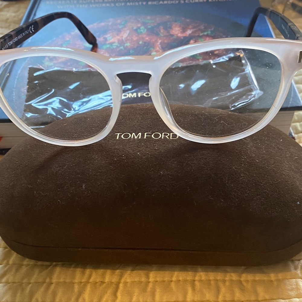 Tom Ford TF5426 eyeglasses in a transparent gray/gray havana color - Picture 7 of 7